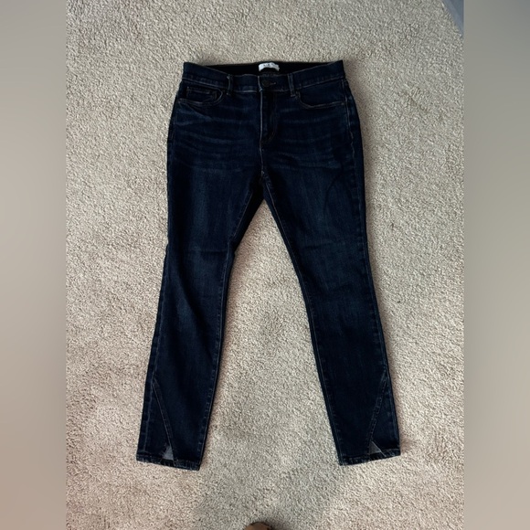 NWOT | LOFT Outlet Dark Wash Skinny Ankle Jeans | Size 4 (Petite) - Picture 1 of 4